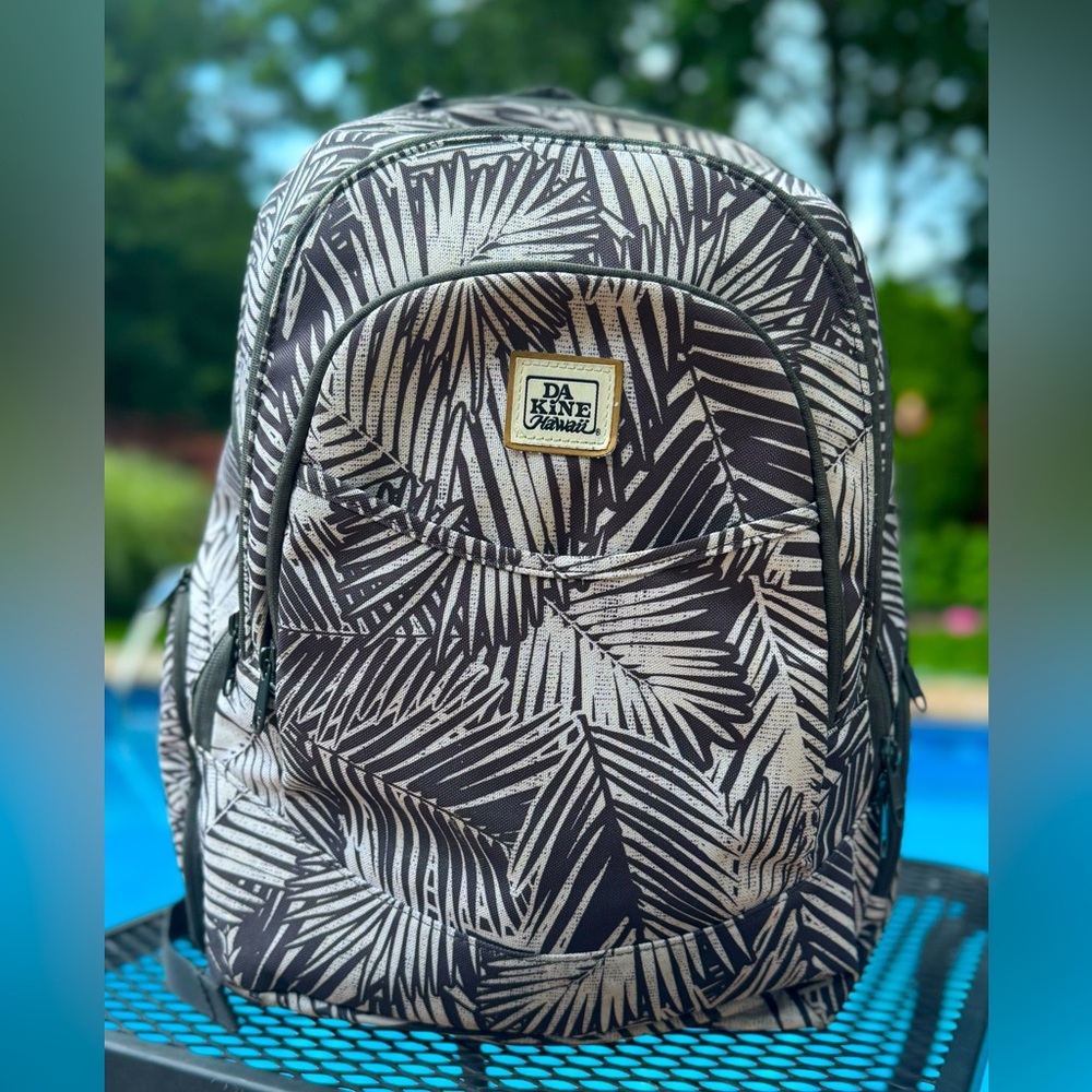 Dakine Hawaii Tropical Pattern Travel Beach Backback